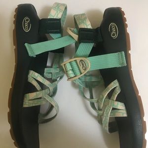 Women’s Chaco Sandals Size 8